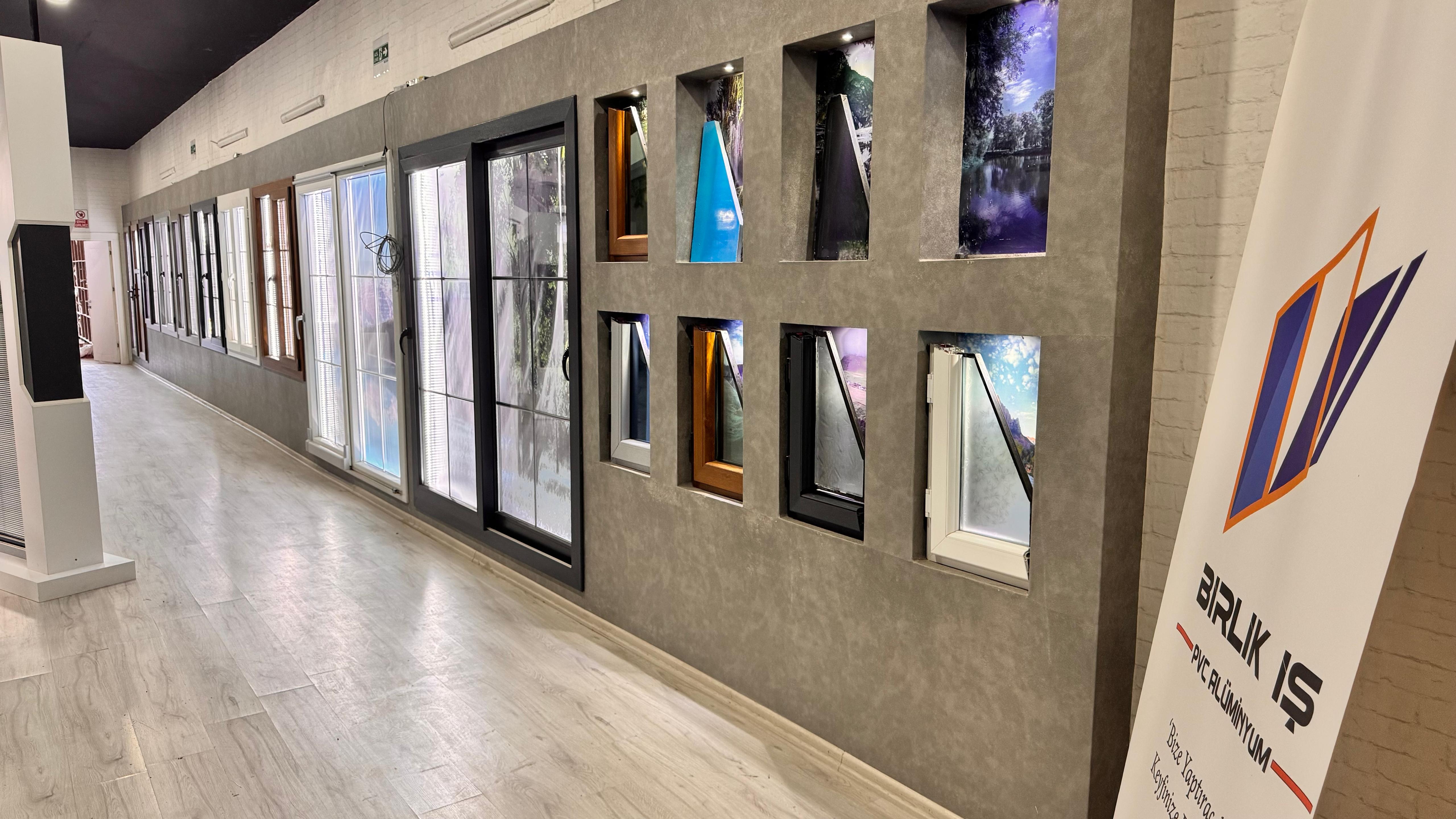 Toprak Grup PVC - Showroom Ürün Çeşitliliği