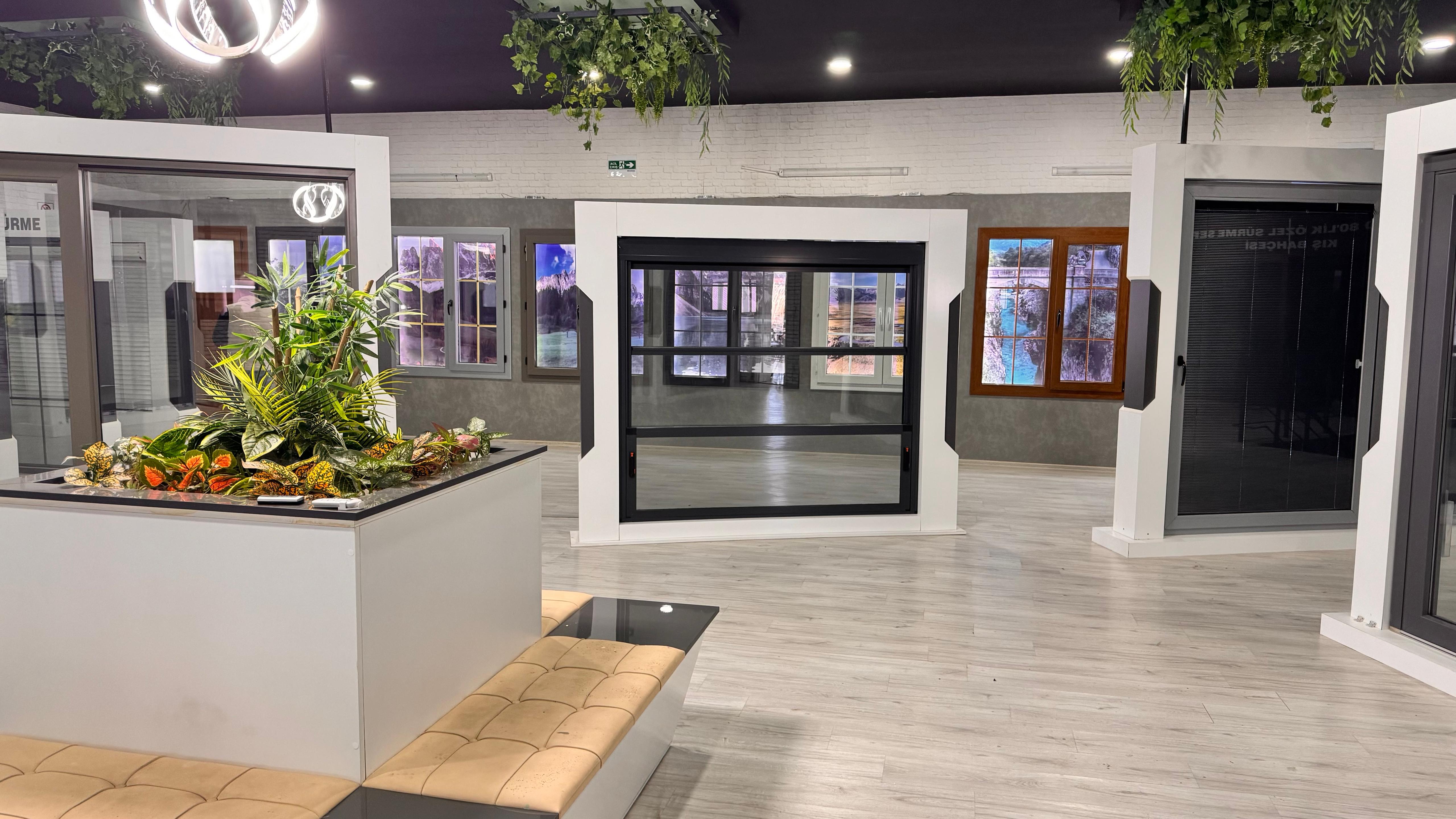 Toprak Grup PVC Showroom - Kaliteli PVC Ürünler